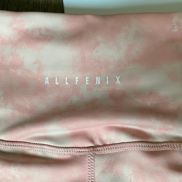 All Fenix Blush Tie Dye 7/8 Leggings Size Small - Picture 11 of 12
